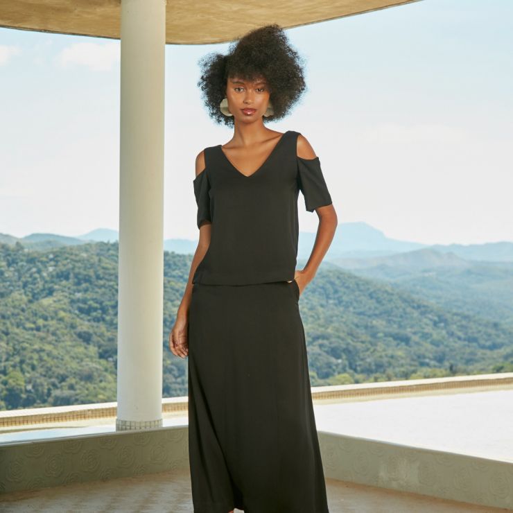 BLUSA MANGA VAZADA E DECOTE