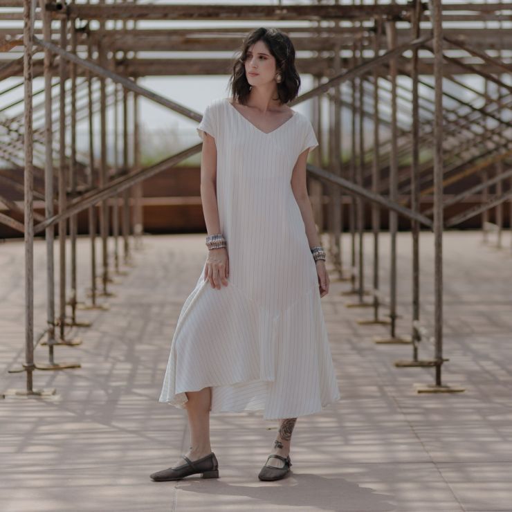 VESTIDO LONGO COM SAIA EVASÊ
