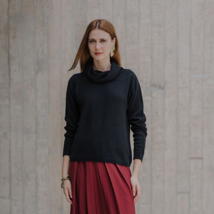 BLUSA DE TRICOT COM GOLA